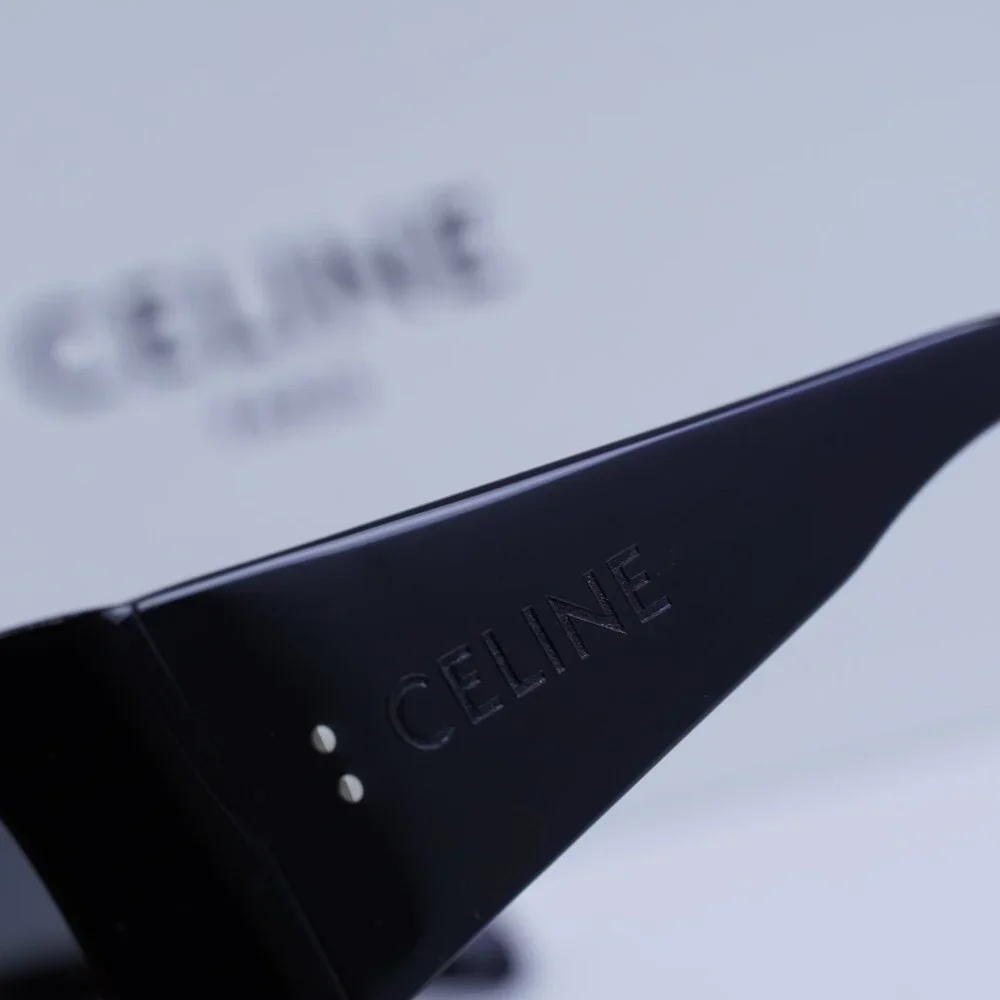 Final Price! Celine CL40291I 01A Black/Smoke Sunglasses - Picture 2 of 10